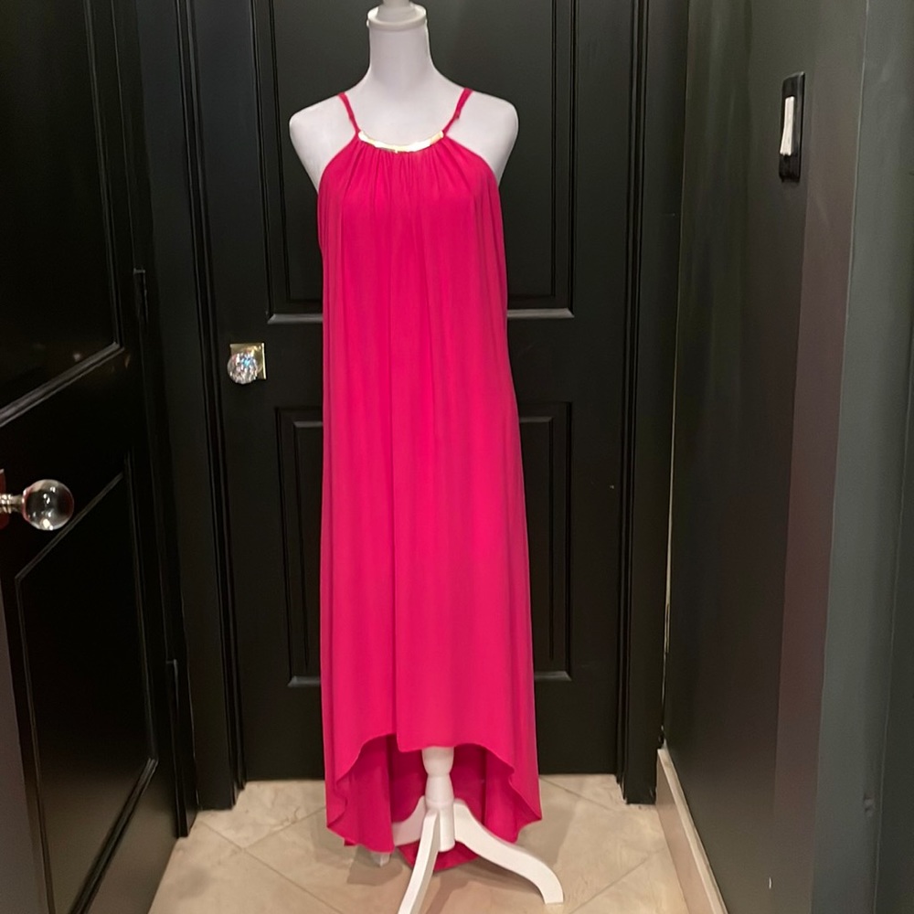 Show stopping Hot Pink Date Night dress. Turn heads in this one!